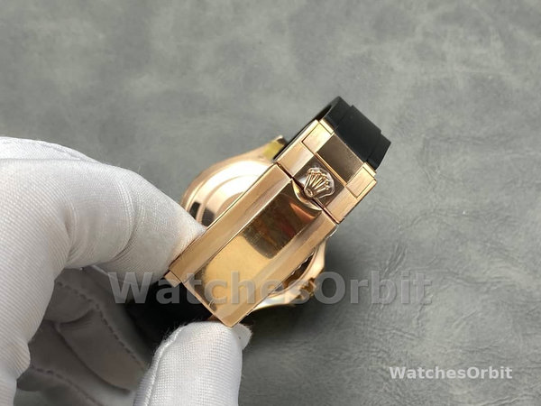Rolex Yacht-Master 126655 40mm Automatic Black Dial 18kt Everose Gold Watch